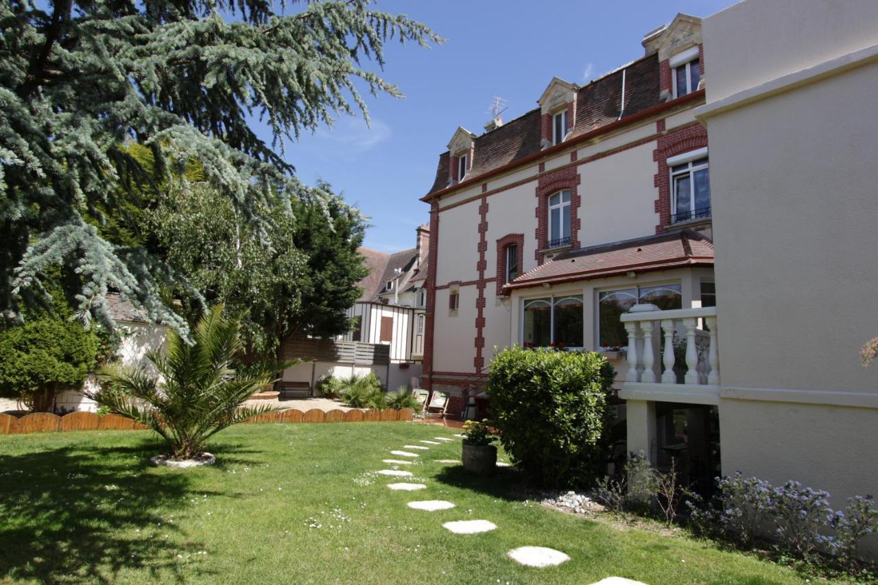 Hotel De La Plage Ouistreham Εξωτερικό φωτογραφία