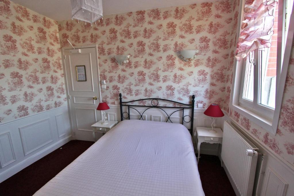 Hotel De La Plage Ouistreham Δωμάτιο φωτογραφία