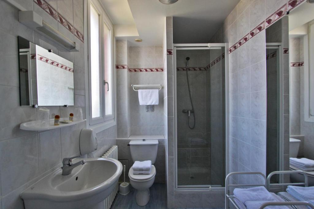 Hotel De La Plage Ouistreham Δωμάτιο φωτογραφία